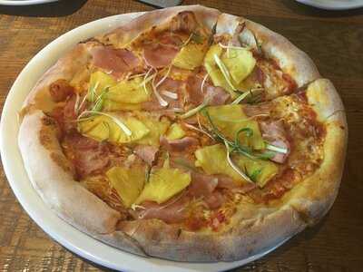 California Pizza Kitchen Willow Bend