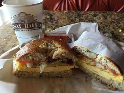 Uncle Harry's New York Bagelry and Coffeehouse, Fresno