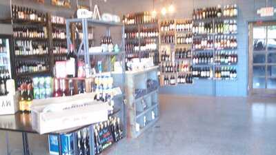 Hawthorne Bottle Shoppe