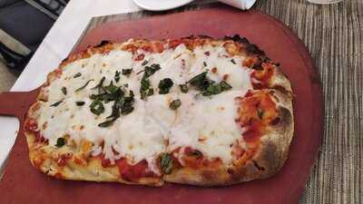 Colosseum Cafe & Pizzeria, Miami Beach