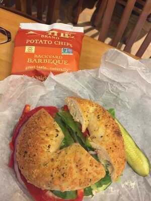 Bruegger's Bagels, Saint Paul