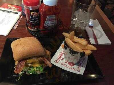 Red Robin Gourmet Burgers