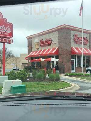 Freddies Frozen Custard and Steakburgers, Greensboro