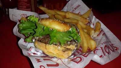 Red Robin Gourmet Burgers, Baton Rouge