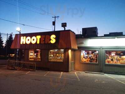 Hooters, Toledo