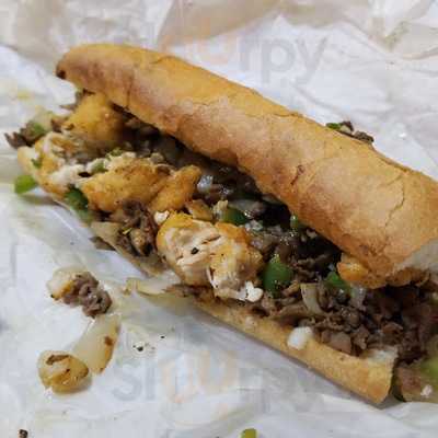 Chicago Cheesesteak Company, Springfield