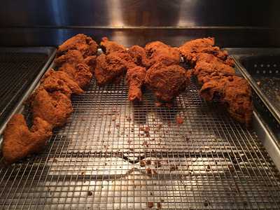 Louisiana Fried Chicken, Pasadena