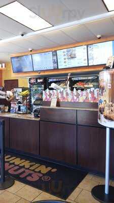 Dunkin', Alexandria