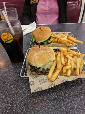 Johnny Rockets, Albany