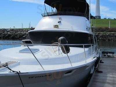 Dockside Boat and Bed, Long Beach