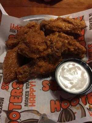 Hooters, Chattanooga