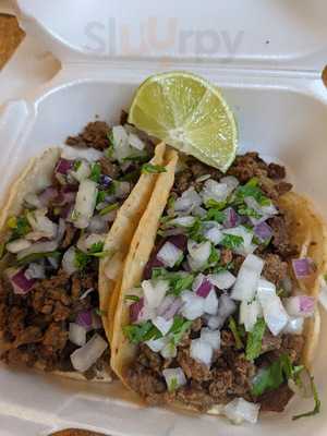 Tacos Los Compadres