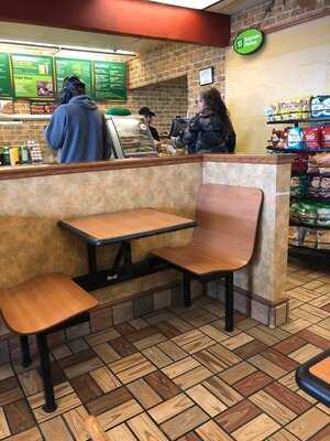 Subway, Aurora