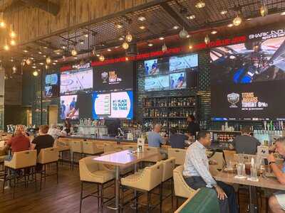 Shark Club Sports Bar & Grill, Plano