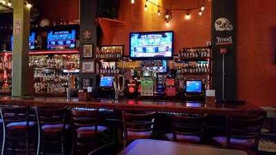 Sky Box Sports Bar & Grill, Knoxville