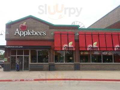 Applebee's Grill + Bar, Arlington