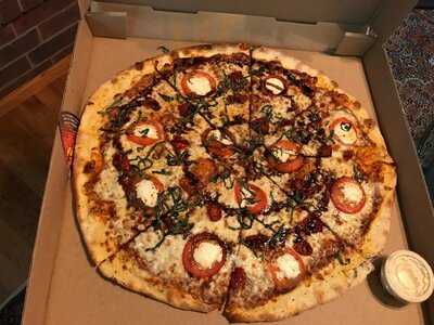 Zalat Pizza, Plano