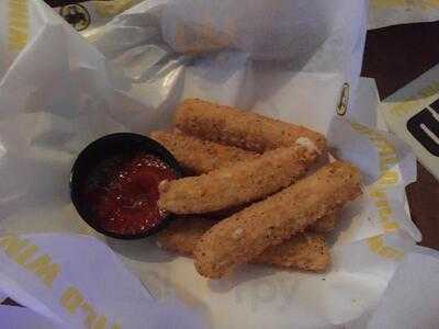 Buffalo Wild Wings, Lexington