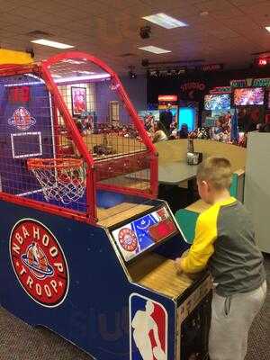 Chuck E. Cheese, Lexington