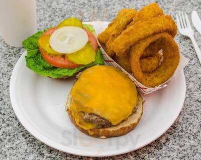 Fire Grilled Burgers, Staten Island