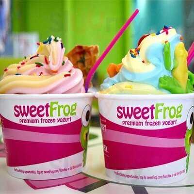 sweetFrog Premium Frozen Yogurt, Reno