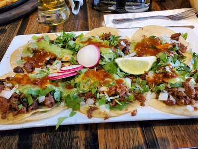 Vathos Tacos, Bakersfield