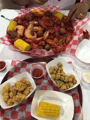 Crawdaddy's Sports Grill & Bar