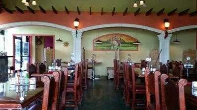 Los Tres Caminos, Evansville