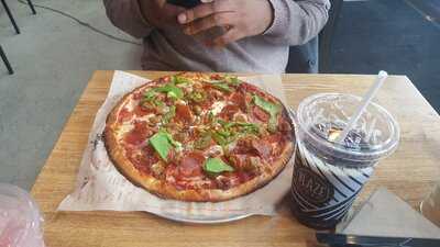 Blaze Pizza, Newark