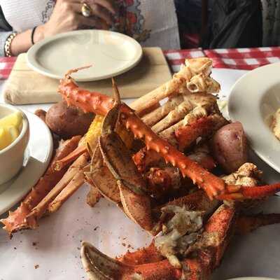 The Crab Pot Restaurant & Bar