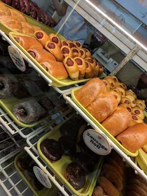 Sara's Doughnuts