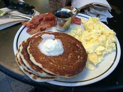 Corner Bakery Cafe, Santa Clarita