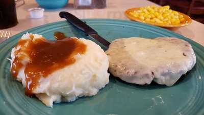 Charly's Family Restaurant, Youngstown