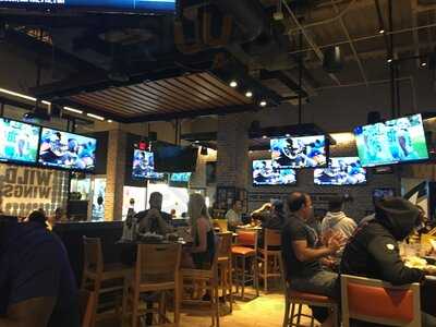 Buffalo Wild Wings, Glendale