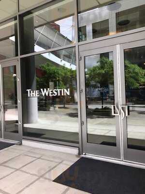 Cypress Lounge and Wine Bar, Bellevue