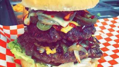 Burger Island, Richardson