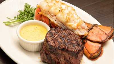 Plaza III Steakhouse, Overland Park