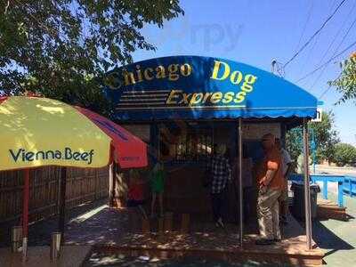 Chicago Dog Express, Santa Fe