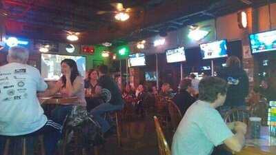 Tanners bar and grill, Overland Park