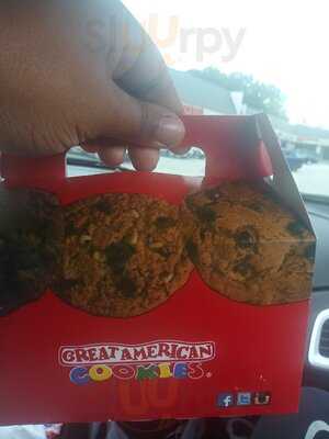 Great American Cookies, Newport News