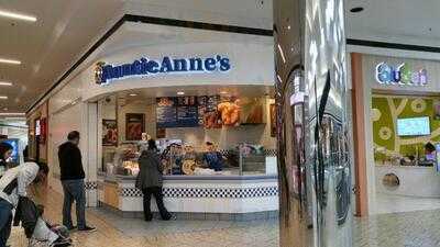 Auntie Anne's, Fairfax