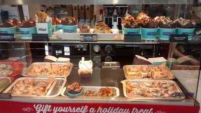 Cinnabon, Torrance