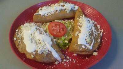 Azteca Bakery, Salem