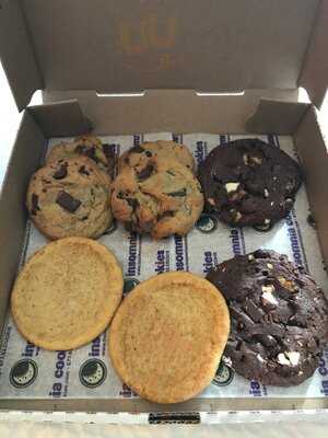 Insomnia Cookies, Charlottesville