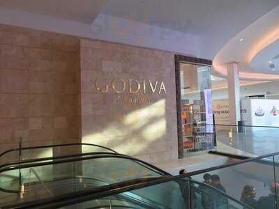 Godiva Chocolatier, Santa Clara