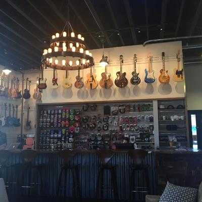 Santa Barbara Guitar Bar