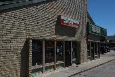 Roberts Italian Restaurant & Deli
