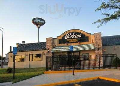 Perkins Restaurant & Bakery, Cedar Rapids