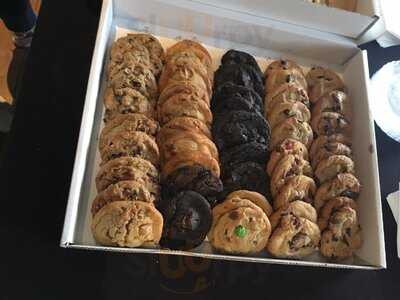 Insomnia Cookies, Athens