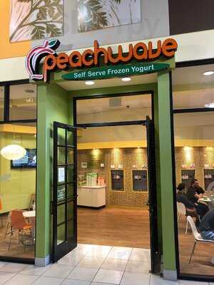 Peachwave Frozen Yogurt, Beaverton